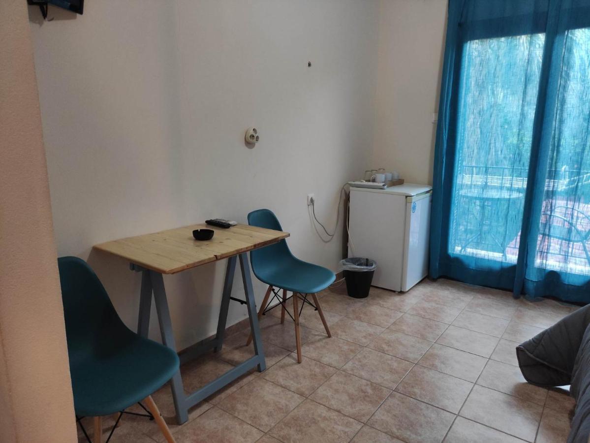 Poseidon Rooms Kala Nera Exterior foto